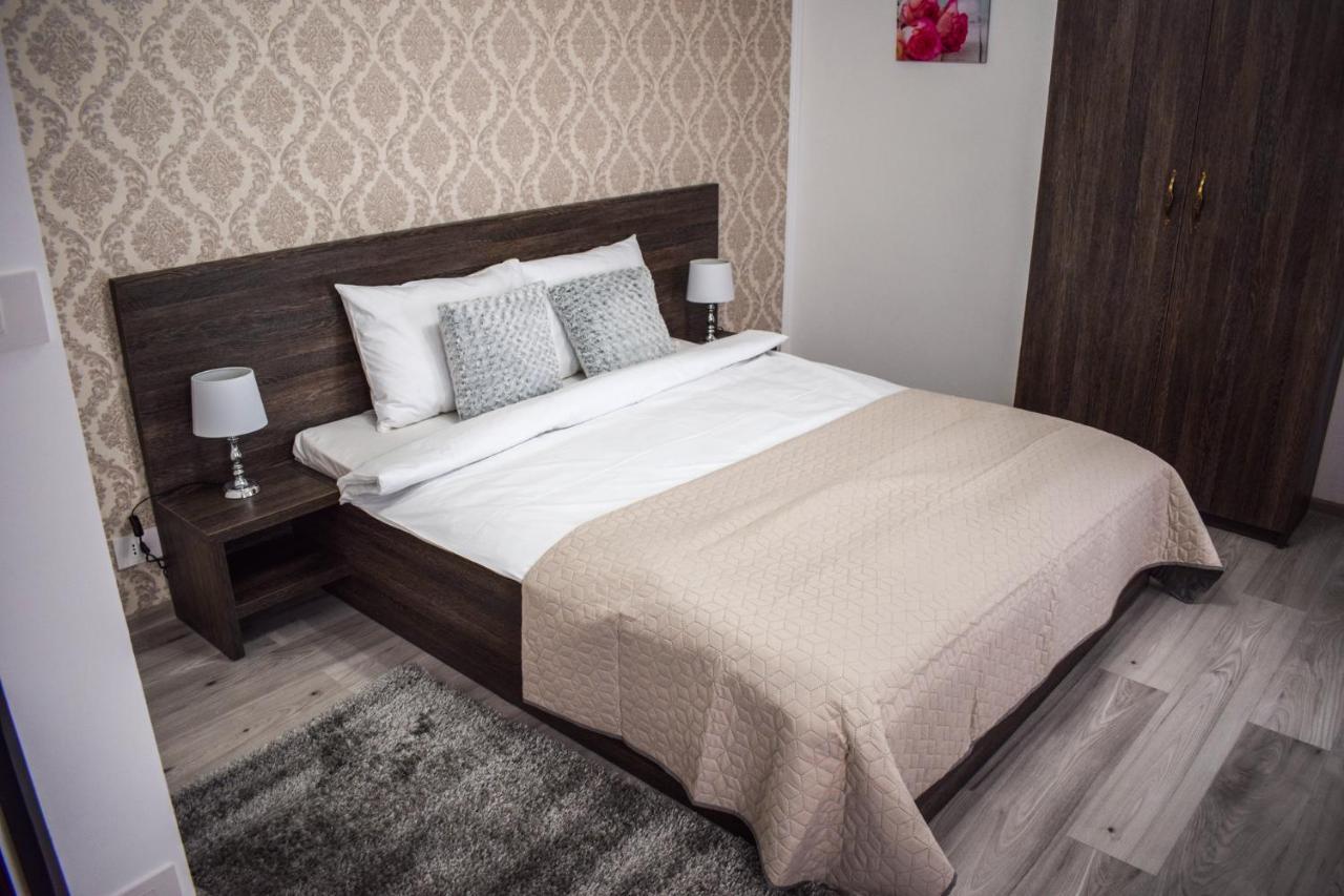B House Rooms Iasi Exteriér fotografie