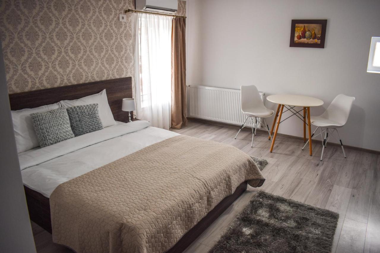 B House Rooms Iasi Exteriér fotografie