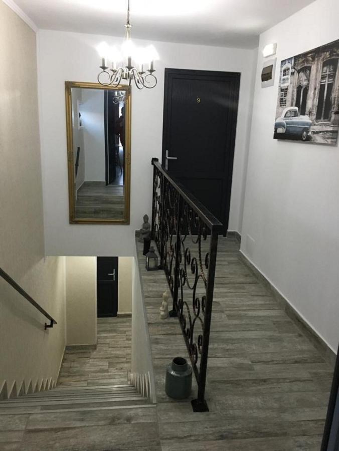 B House Rooms Iasi Exteriér fotografie